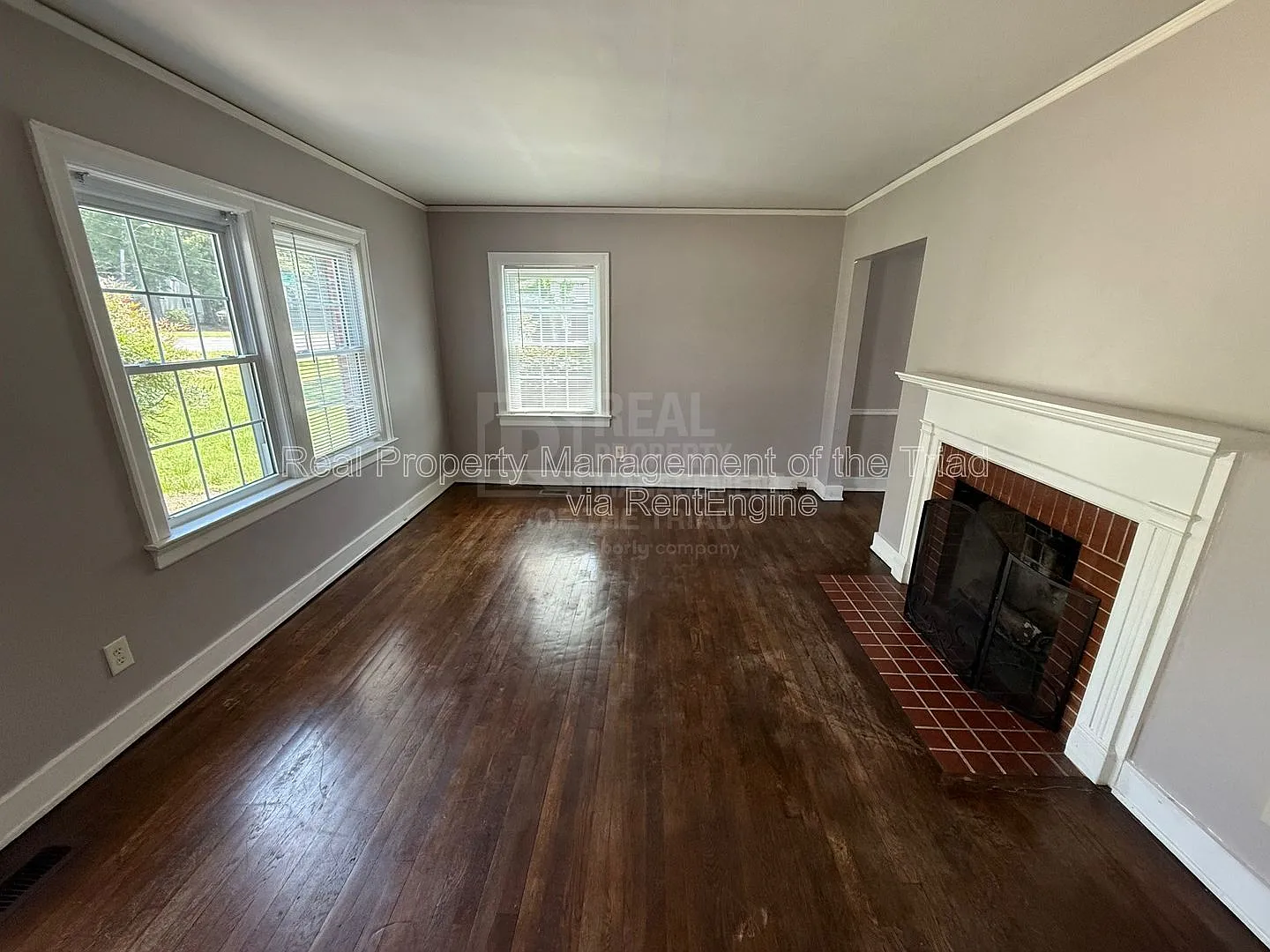 2 bed, 1.0 bath, 960 sqft, $1,395 — Photo 2