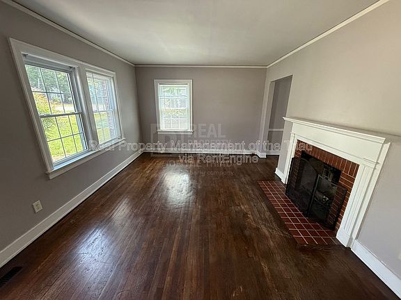 2nd image of 1003 W Wendover Ave