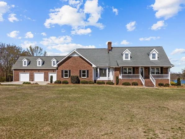 7980 Meadowbrook Rd, Benson, NC 27504