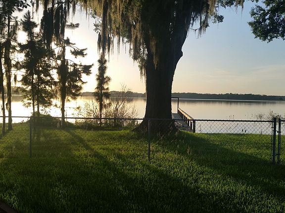 2nd image of 723 Lake Agnes Dr