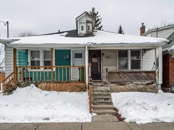 31 1/2 Garside Ave N, Hamilton, ON L8H 4W1