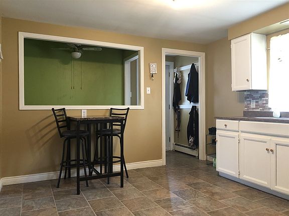 5th image of 60 Castle Loma Dr