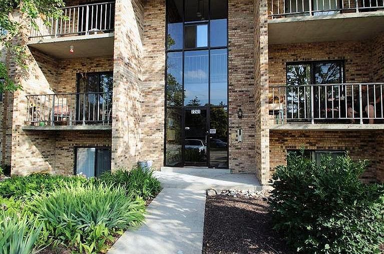 1st image of 7241 Creekview Dr #X