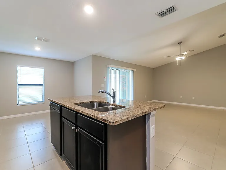 246 Hyacinth Ct — Photo 9
