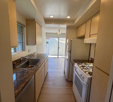 3rd image of 1437 Camino Peral