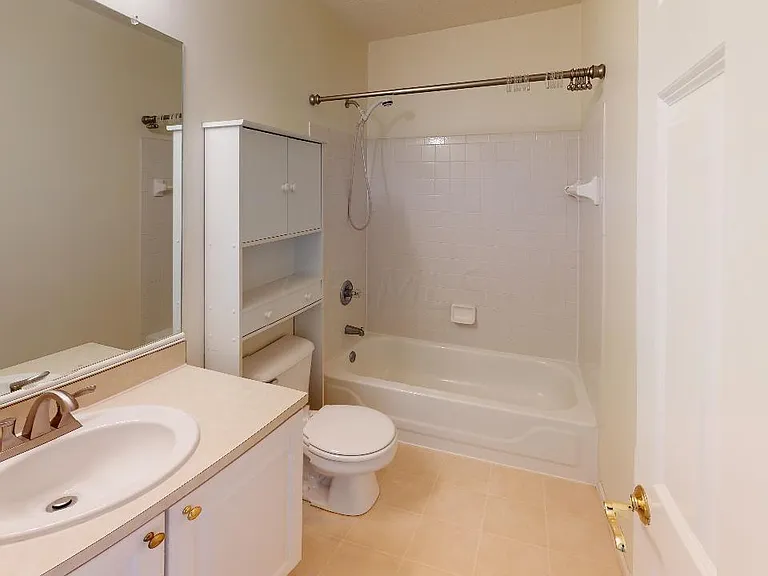 6498 Ringsend Ct — Photo 48