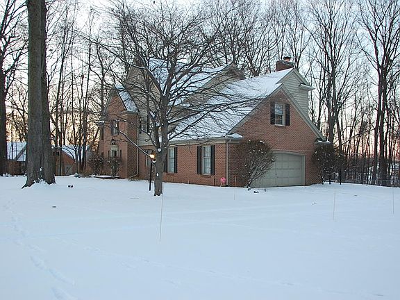 4th image of 2357 Topswood Ln