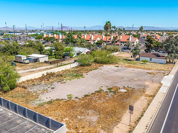 3rd image of 1106 N CENTER Street #-