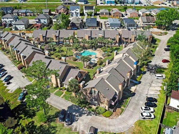 72 Ormond Pl, Destrehan, LA 70047