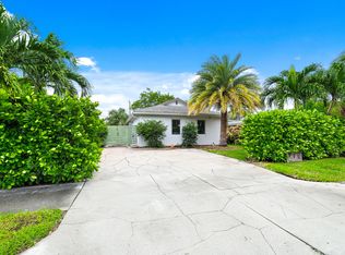 949 Charles St, West Palm Beach, FL 33401