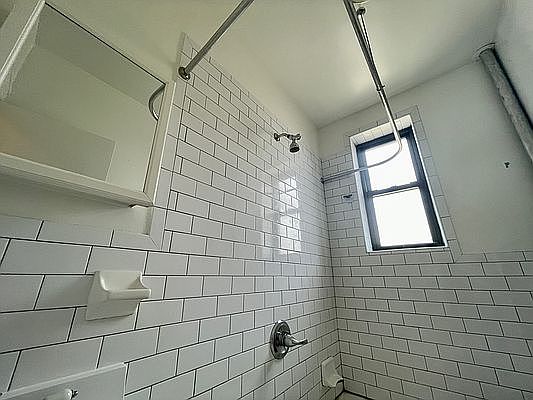 4th image of 31-14 35th St #2A