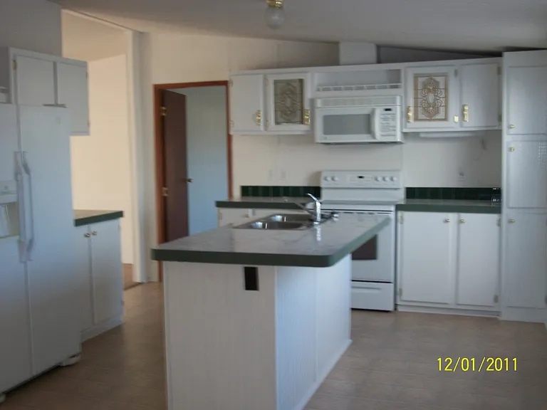 103 Newby Ln — Photo 2