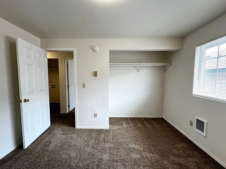 1409 Folsom Ave — Photo 12