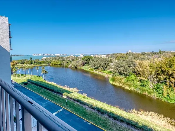 220 Belleview Blvd APT 605, Belleair, FL 33756