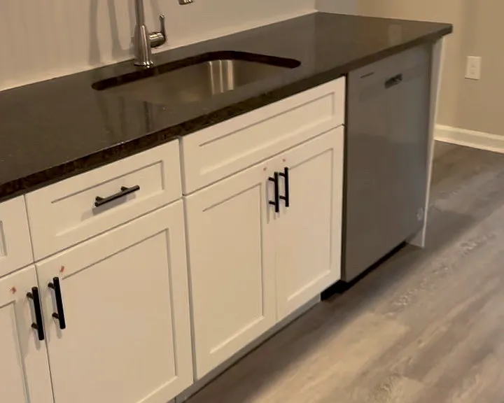 355 Walnut St #B — Photo 16