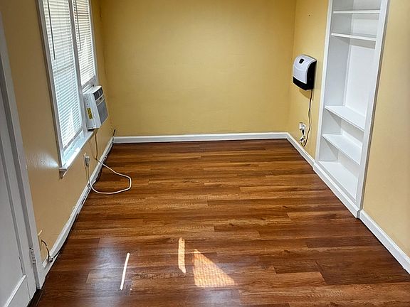 3rd image of 4721 Alpha Ave #1