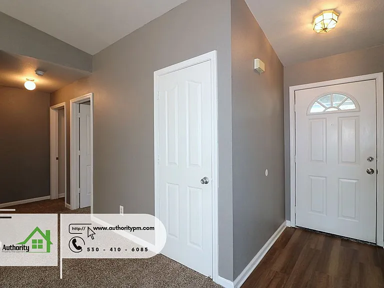 1729 Marigold Way — Photo 13