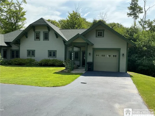 8434 Canterbury Dr #8434, Clymer, NY 14724