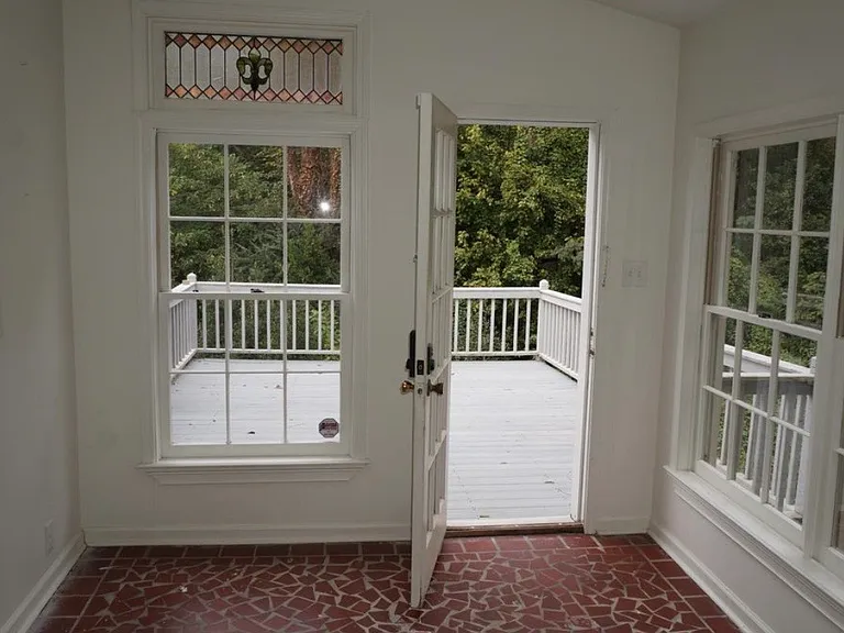 383 Redland Rd NW — Photo 17