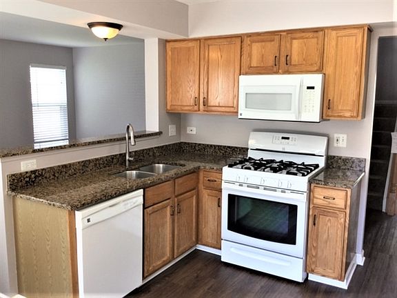 2nd image of 2496 N Pennwood Ct