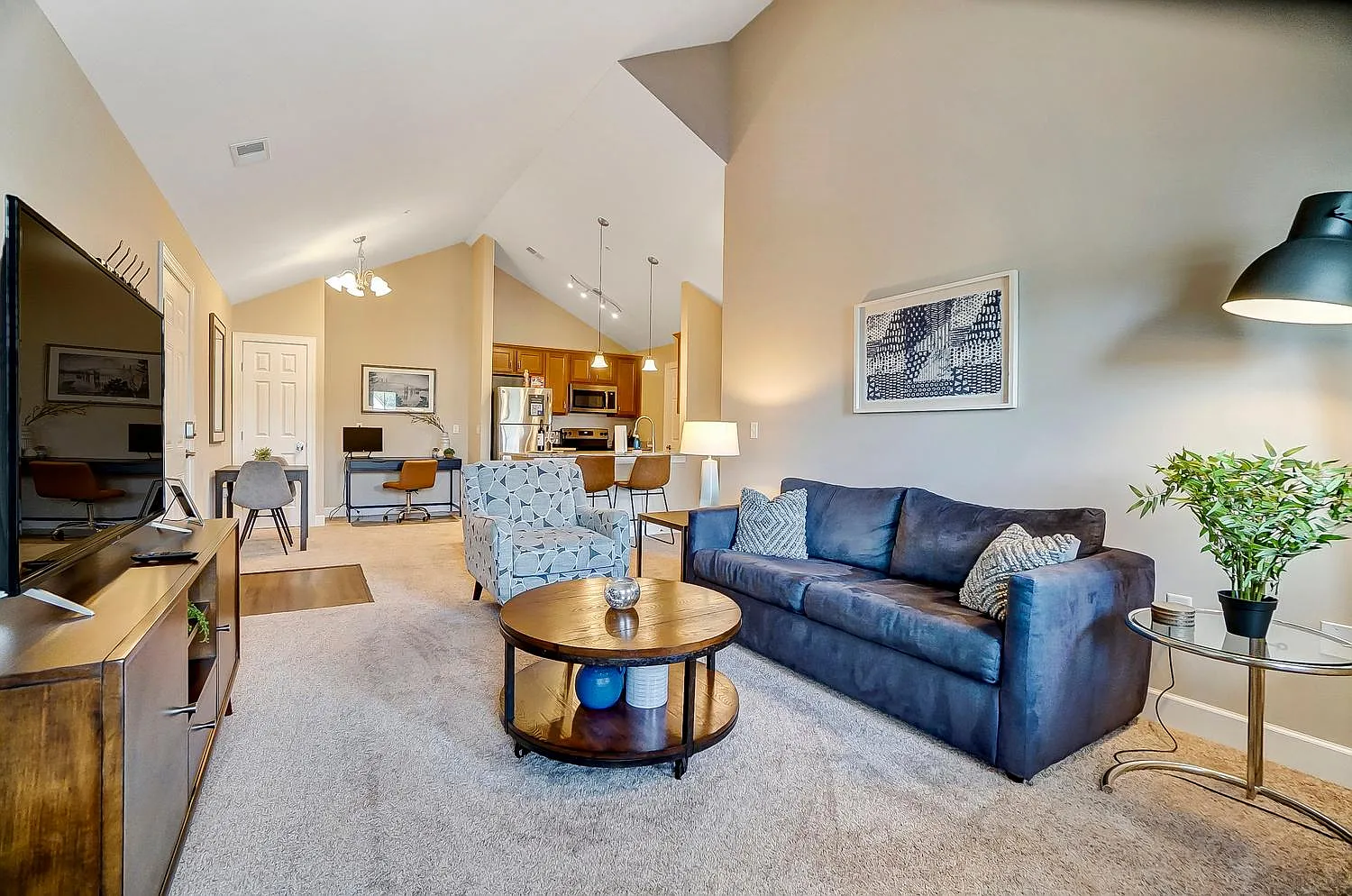 1 bed, $4,470 — Photo 1