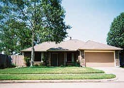 5th image of 15811 Cambridge View Dr