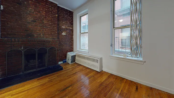 Rented by Bond New York | media 7