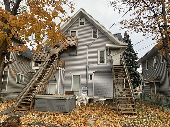 3rd image of 2204 Fremont Ave S Unit 2