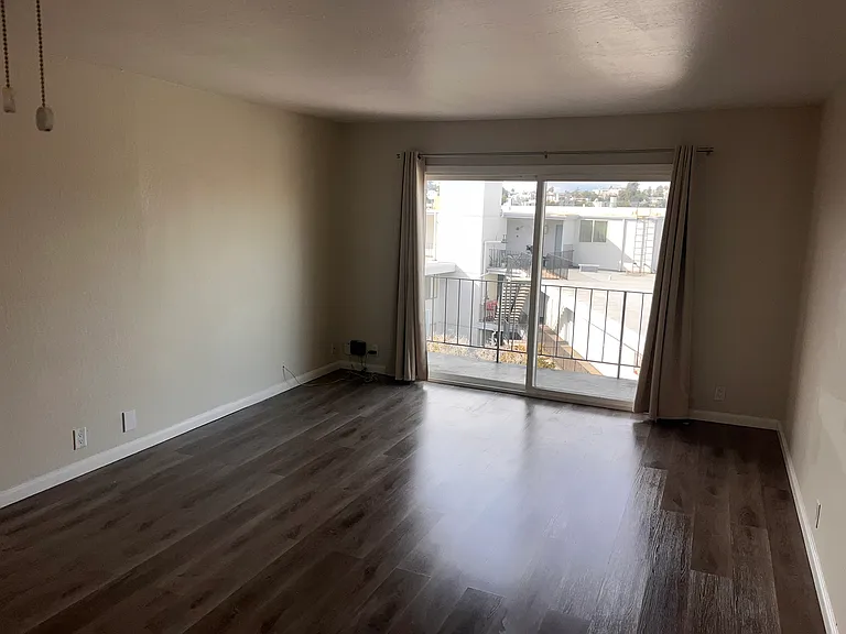 585 MacArthur Blvd — Photo 10