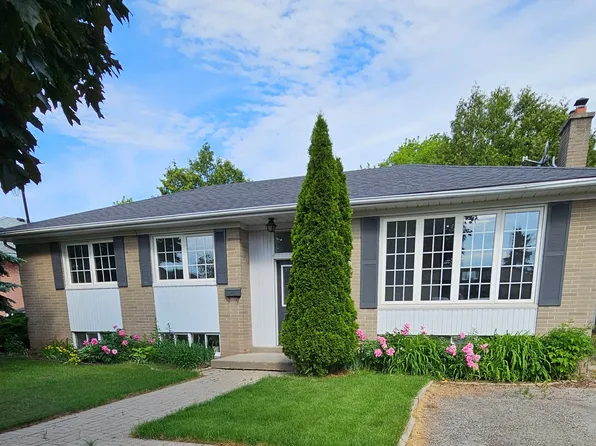 1377 Selkirk Ave, Oakville, ON L6L 2V5