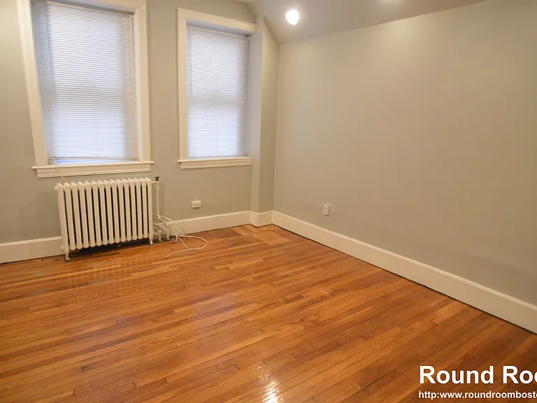 1997 Commonwealth Ave #1997 — Photo 2