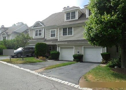 3rd image of 15 Crystal Hill Dr
