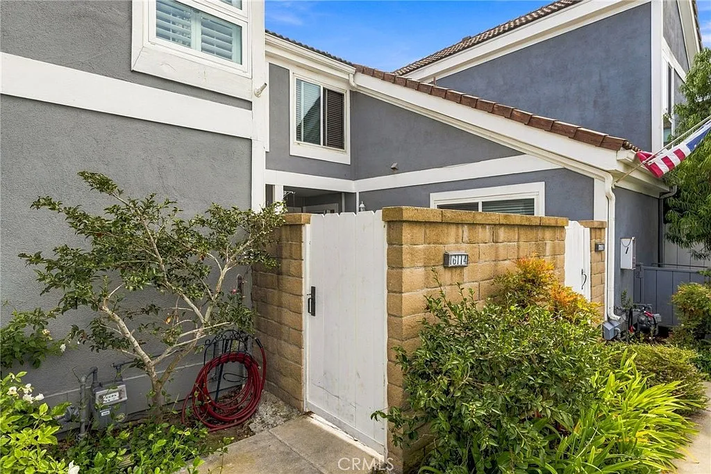 3 bed, 2.5 bath, 1826 sqft, $6,000 — Photo 3