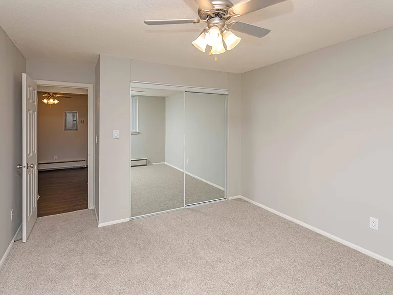 Edgerton Highlands Apartments — Photo 29