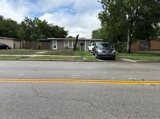 1930 W Hutchins Pl, San Antonio, TX 78224