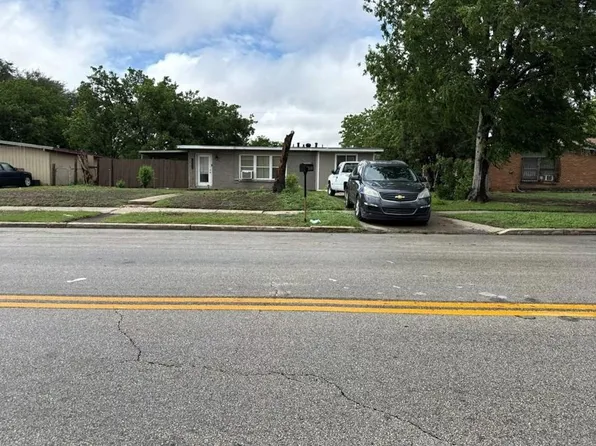 1930 W Hutchins Pl, San Antonio, TX 78224