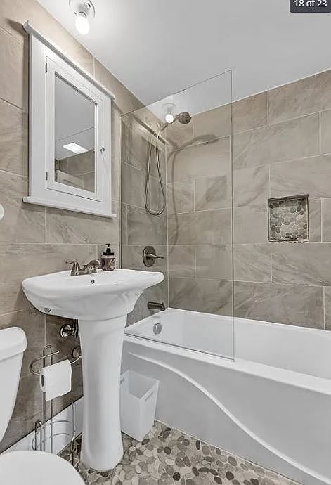 1st image of 440 N 3rd St