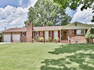 1523 14th Ave SW, Decatur, AL 35601