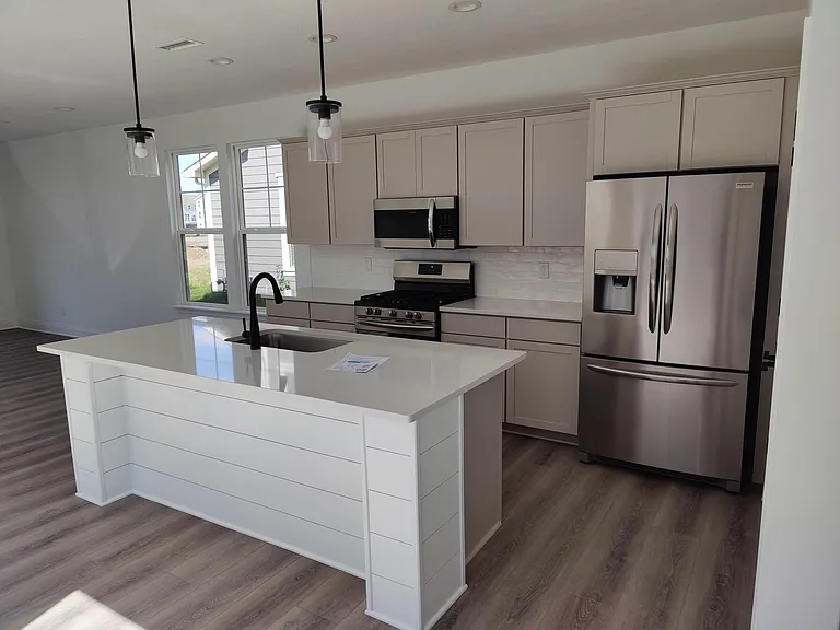 7020 Pickett Pl — Photo 4