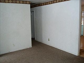 2nd image of 1431 S Oxford St