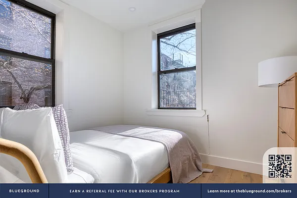 Rented by The Blueground | media 18