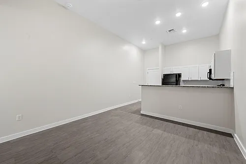 5 N 2nd St #1107 Photo 1