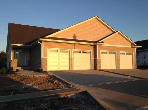 2723 London Dr, Ames, IA 50010