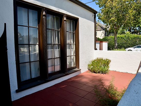 2nd image of 679 La Mirada Ave