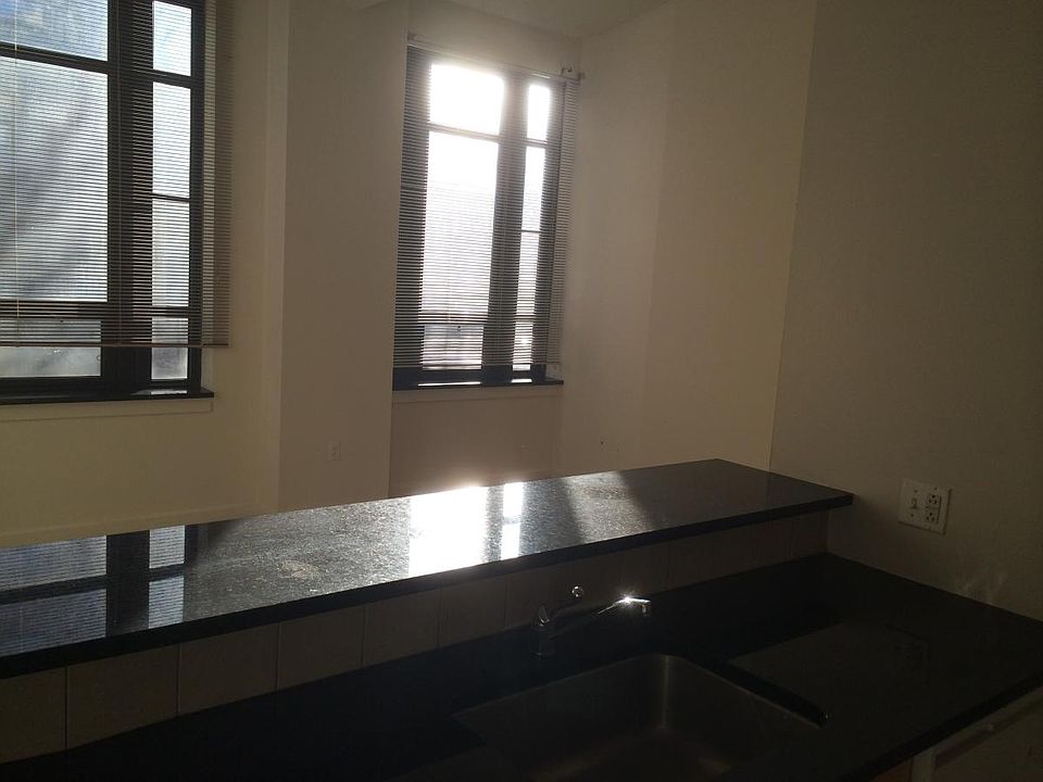 1st image of 419 S 19th St Unit 2C