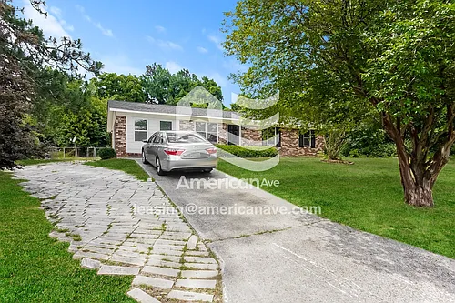 3429 Kensington Dr S Photo 1