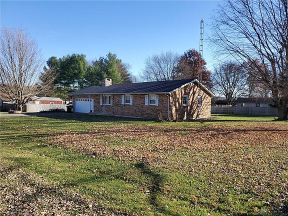 3rd image of 9176 Dorothy Dr