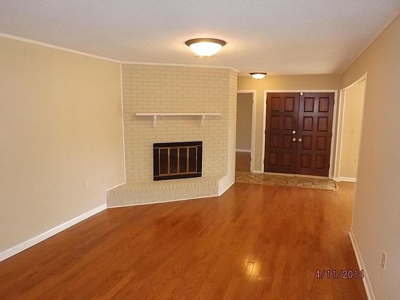 5th image of 1 Brighton Ct NE
