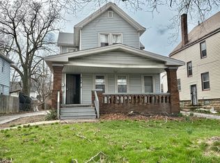 378 E 156th St #Up, Cleveland, OH 44110