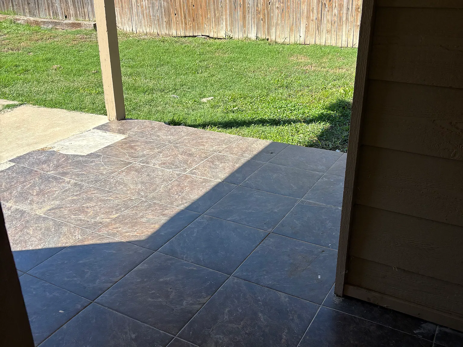 2 bed, 2170 sqft, $1,400 — Photo 1